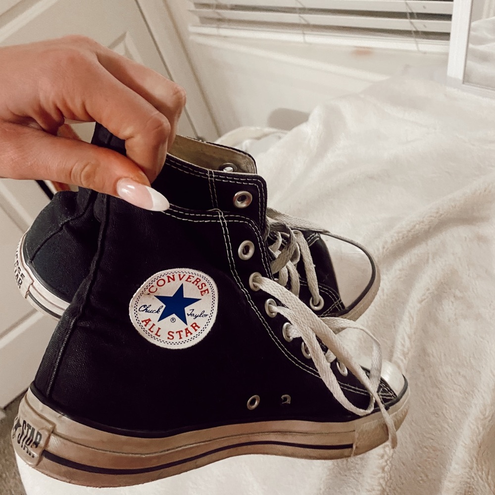 Black converse